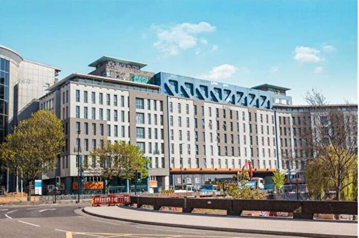 2 Bedroom Apartment To Rent In . - St James Barton, BS1