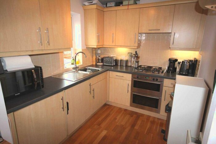 1 Bedroom Coach House To Rent In Pakenham Close, Fairford Leys., HP19