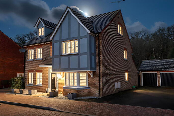 4 Bedroom Detached House For Sale In San Luis Drive, Chafford Hundred, Grays, Thurrock, RM16