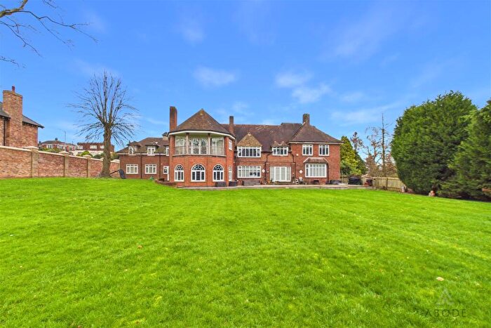 6 Bedroom Detached House For Sale In Ashby Road, Burton-on-Trent, DE15