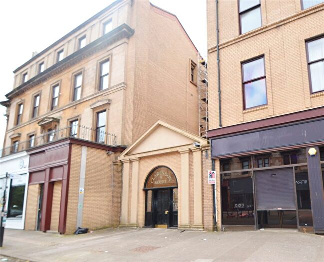 2 Bedroom Flat To Rent In Clarendon Court, Clarendon Place, St Georges Cross, Glasgow, G20