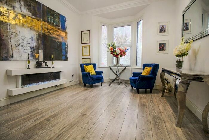 5 Bedroom Terraced House To Rent In Vicarage Lane, London, E15