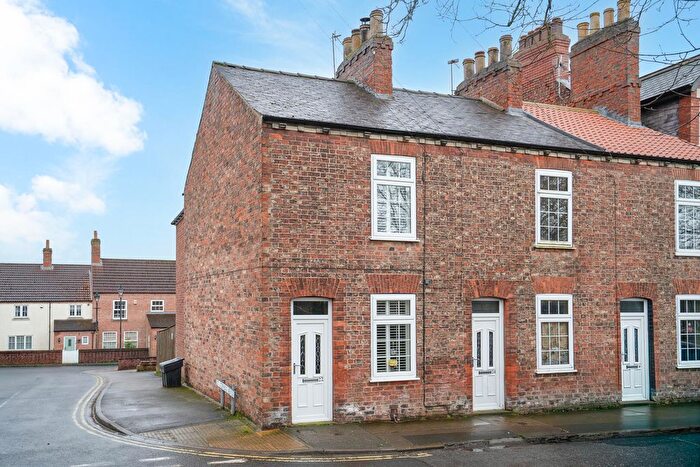 2 Bedroom Cottage For Sale In The Green, Acomb, York, YO26