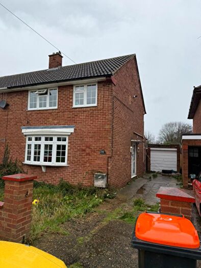 3 Bedroom Semi-detached House To Rent In Tudor Close, Barton-Le-Clay, MK45