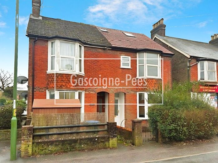 4 Bedroom Property To Rent In Crawley Road, Horsham, RH12