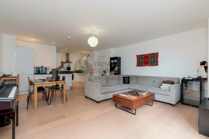 3 Bedroom Flat To Rent In Omega Works, Roach Road, Hackney Wick, E3