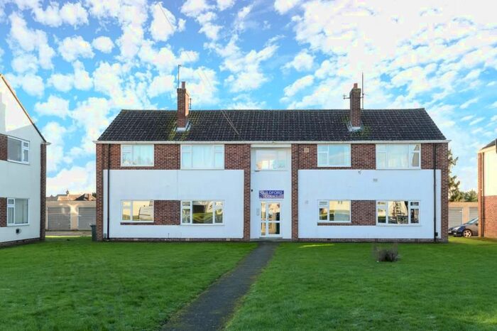 2 Bedroom Flat To Rent In Kidlington, Oxfordshire, OX5