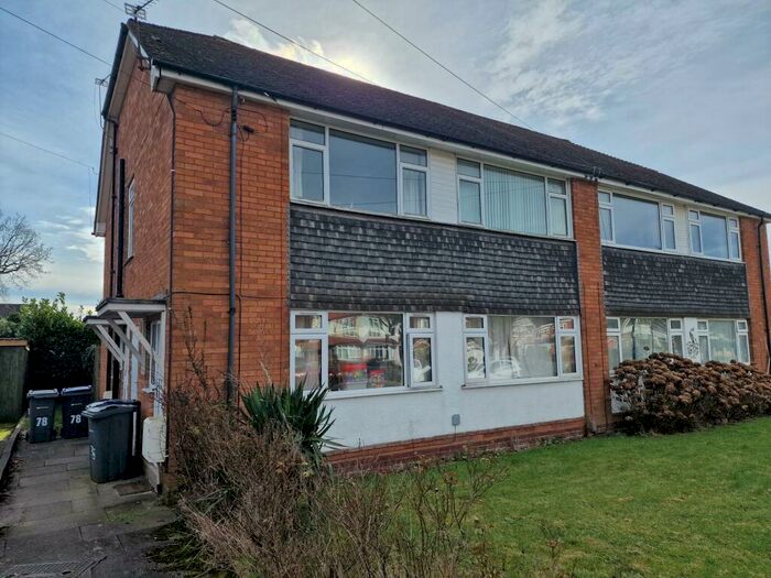 2 Bedroom Flat To Rent In Slade Road, Four Oaks, Sutton Coldfield, B75