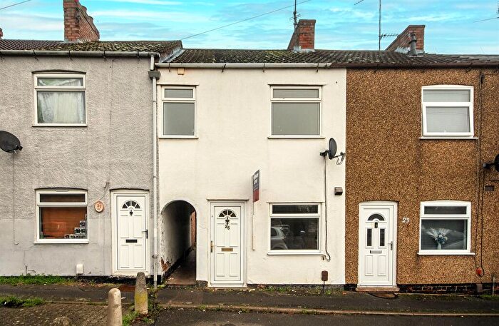 2 Bedroom Terraced House For Sale In New Street, Desborough, Kettering, NN14