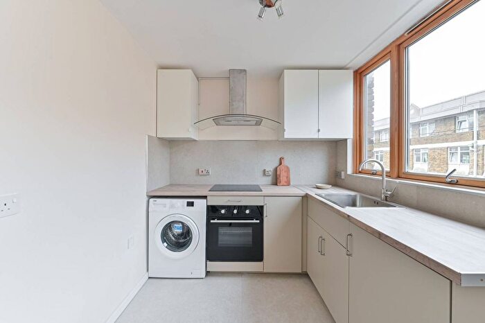 3 Bedroom Flat For Sale In Lambert House, Stockwell, London, SW9