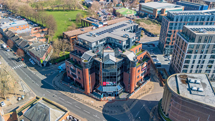 Detached House For Sale In Apartments At, Bayard Apartments, Broadway, Peterborough, Cambridgeshire, PE1