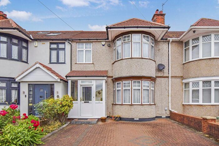 3 Bedroom Terraced House For Sale In Beaufort Avenue, Kenton, HA3