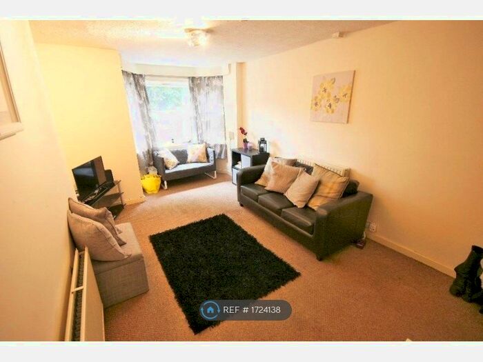 1 Bedroom Flat To Rent In Victoria Road, Leeds, LS6