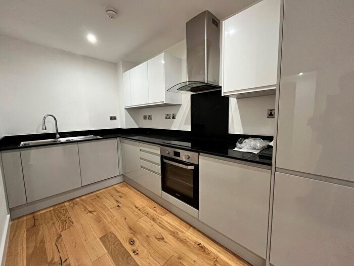 1 Bedroom Apartment To Rent In Camden Street, B1
