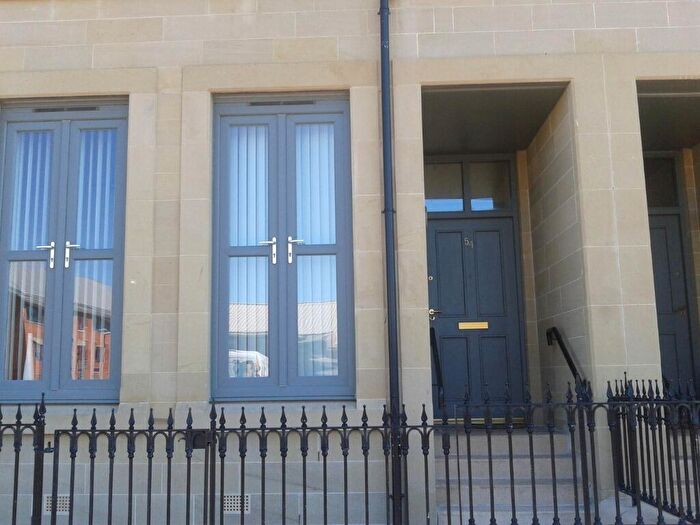 3 Bedroom Flat To Rent In Newhaven Place, Newhaven, Edinburgh, EH6