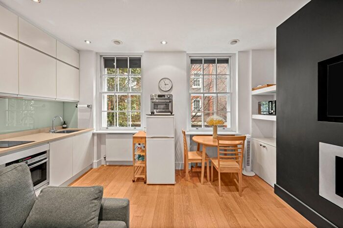 1 Bedroom Flat For Sale In Neal Street, Central St Giles, WC2H