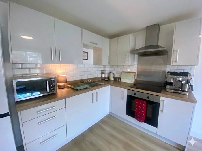 1 Bedroom Flat To Rent In Malvern Road, Bournemouth, Dorset, BH9