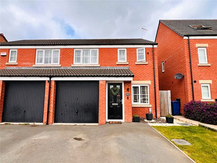 3 Bedroom Semi-Detached House For Sale In Morgana Road, Mansfield, Nottinghamshire, NG19