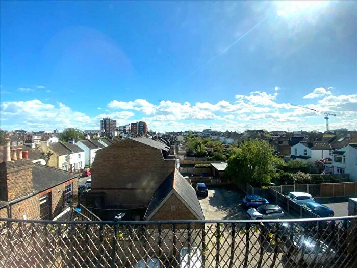 1 Bedroom Apartment To Rent In Glendale Mews, Glendale Gardens, Leigh On Sea, SS9