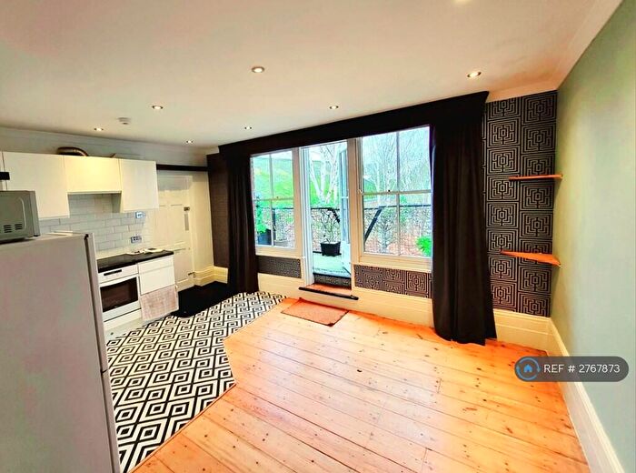 1 Bedroom Flat To Rent In The Counting House, Wisbech, PE13