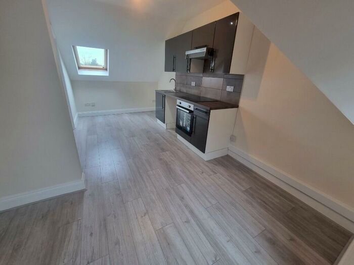 1 Bedroom Flat To Rent In Watford Way, London, NW4