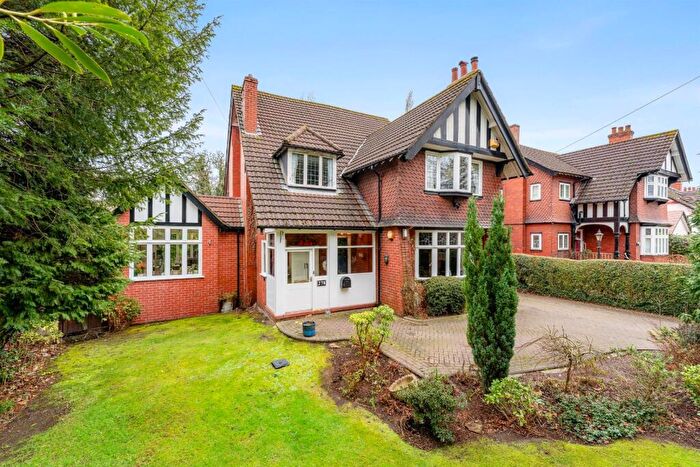 6 Bedroom Detached House For Sale In Bramhall Lane South, Bramhall, SK7