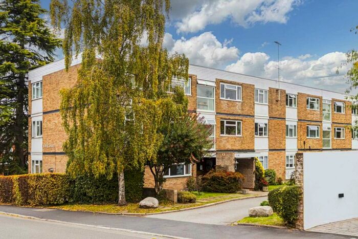 2 Bedroom Apartment To Rent In Minute Walk To Berkhamsted High Street, HP4