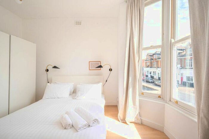 1 Bedroom Flat To Rent In Rectory Road, Hackney, London, N16