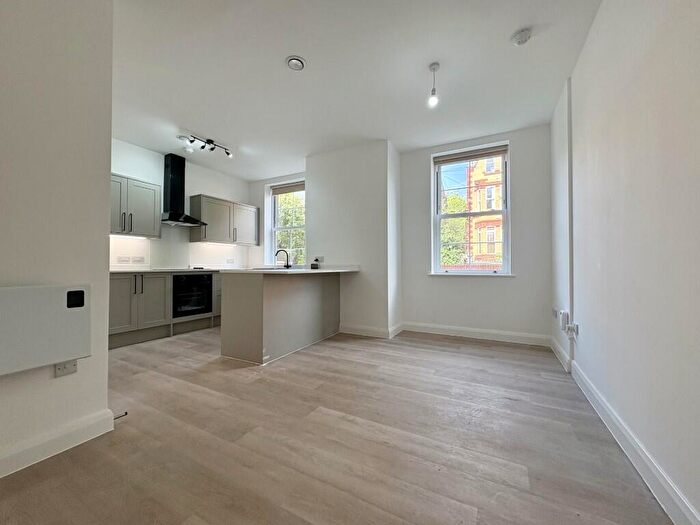 2 Bedroom Flat To Rent In Ivanhoe Road, Liverpool, Merseyside, L17