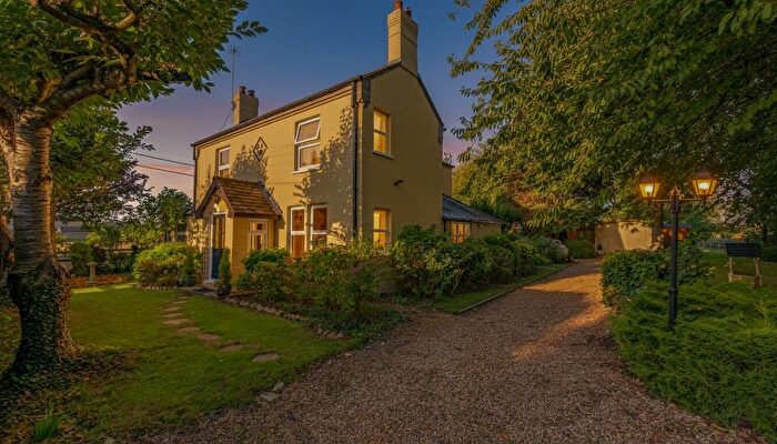 3 Bedroom Detached House For Sale In Fendyke Lane, Gorefield, Wisbech, Cambridgeshire, PE13