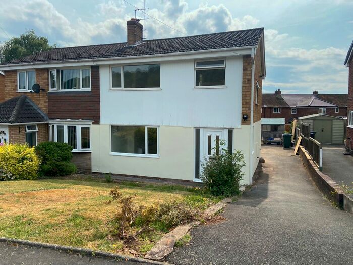 3 Bedroom Property To Rent In Birchlands, Bridgnorth, WV15