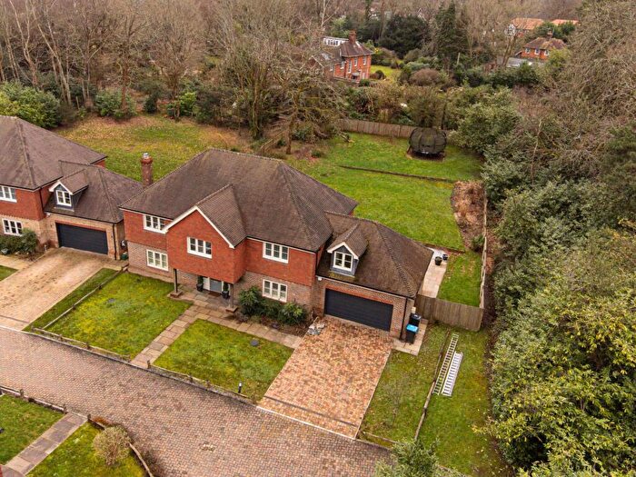 5 Bedroom Detached House For Sale In Oakley Grove, Crawley Down, RH10