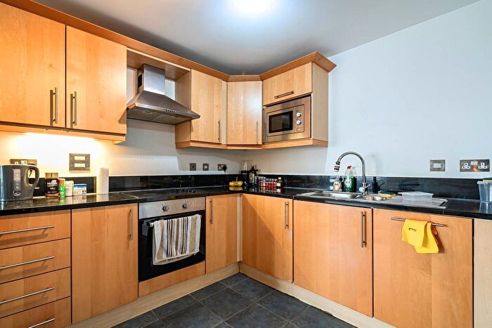 1 Bedroom Flat For Sale In Cassilis Road, Canary Wharf, London, E14
