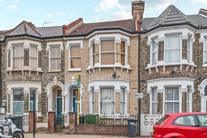 4 Bedroom Property To Rent In Leander Road, Brixton, London, SW2