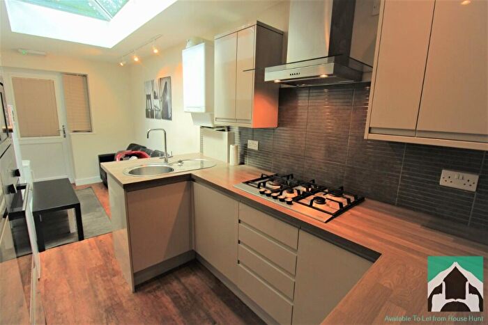 5 Bedroom Terraced House To Rent In George Road, Birmingham, B29