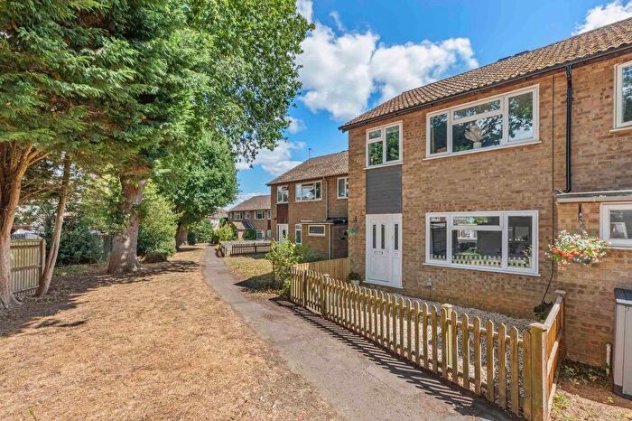3 Bedroom Terraced House For Sale In Westrick Walk, Prestwood, HP16