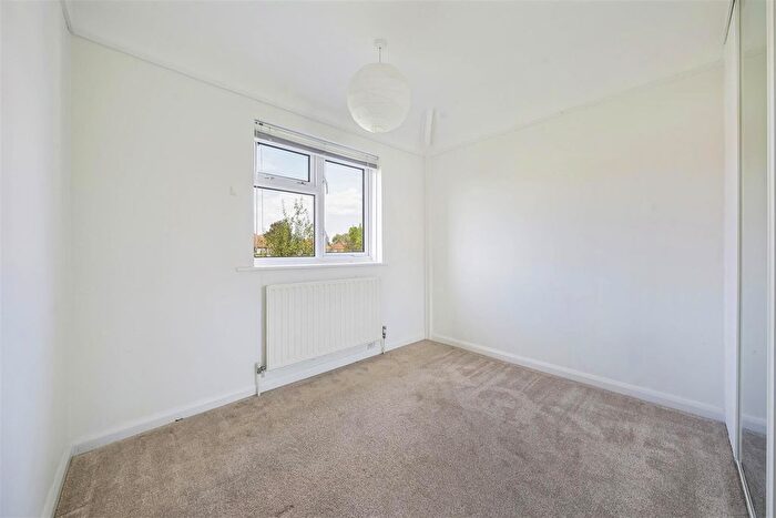 2 Bedroom End Of Terrace House For Sale In Gostling Road, Twickenham, TW2