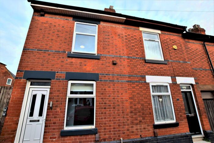 4 Bedroom End Of Terrace House To Rent In Percy Street, Derby, DE22