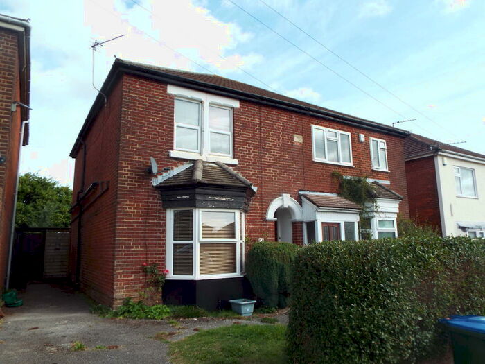 5 Bedroom House To Rent In Mayfield Road, Southampton, SO17