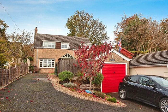 4 Bedroom Detached House For Sale In Amesbury Road, Shrewton, Salisbury, SP3