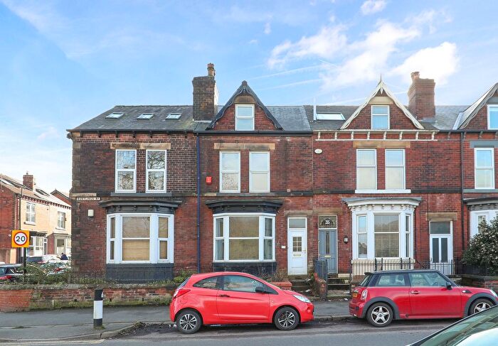 3 Bedroom Terraced House To Rent In Rustlings Road, Sheffield, S11
