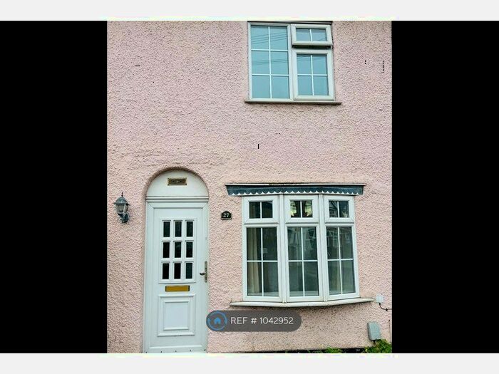 2 Bedroom Terraced House To Rent In Cowley Mill Road, Uxbridge, UB8