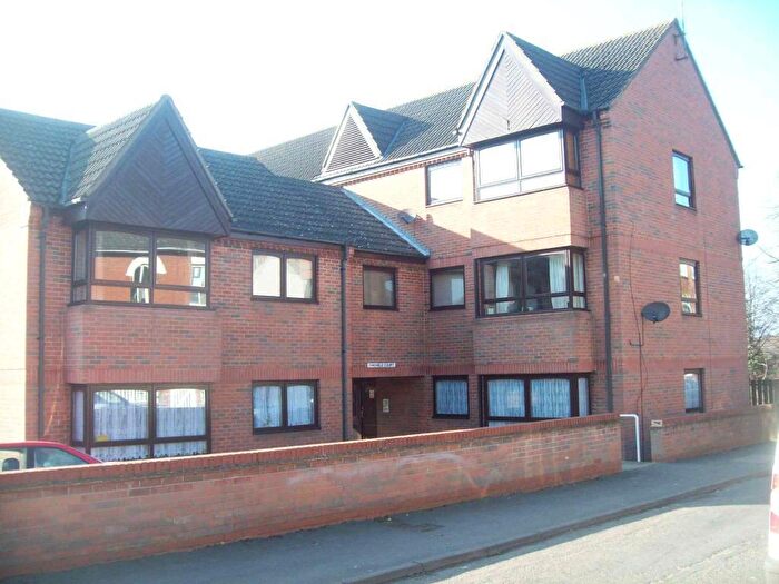 1 Bedroom Flat To Rent In North Street, Rushden, NN10
