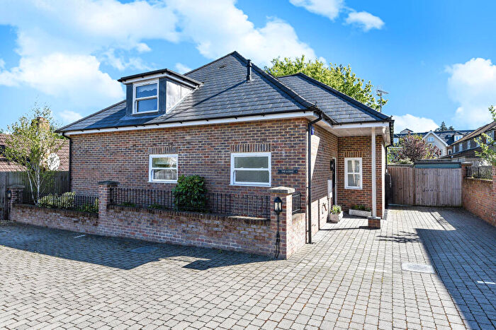 3 Bedroom Detached House For Sale In Sydney Road, Haywards Heath, RH16