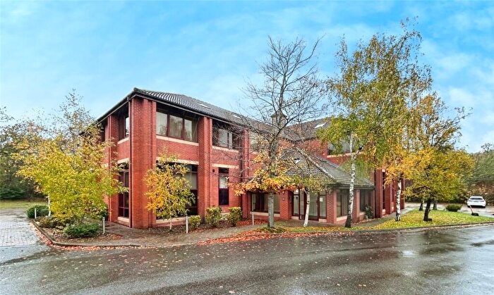 2 Bedroom Apartment For Sale In Ancells Road, Fleet, Hampshire, GU51