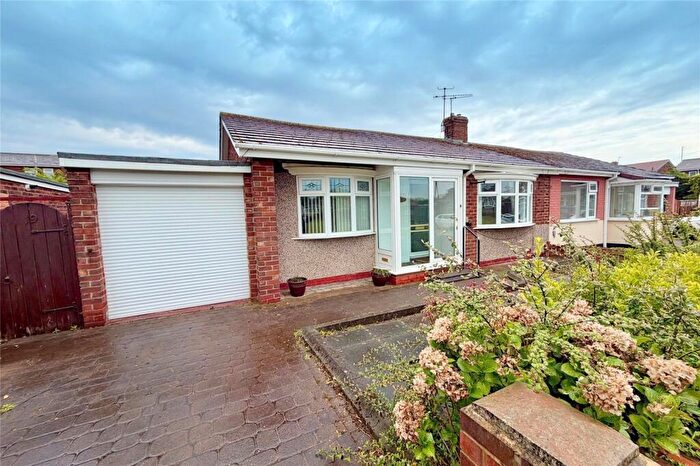2 Bedroom Bungalow For Sale In Brunswick Square, Shiremoor, NE27