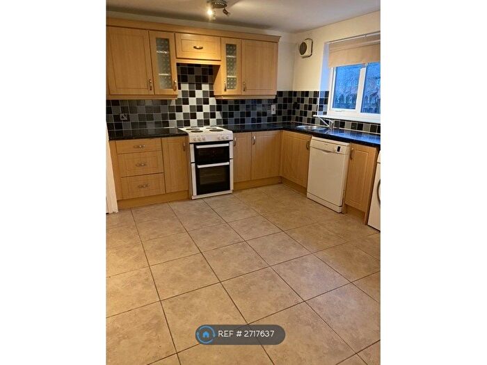 3 Bedroom Terraced House To Rent In Church Lees, Great Linford, Milton Keynes, MK14