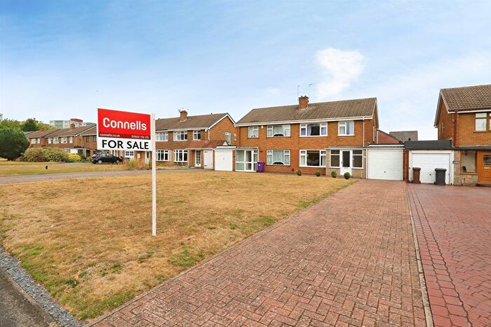 3 Bedroom Semi-Detached House For Sale In March End Road, Wednesfield, Wolverhampton, WV11