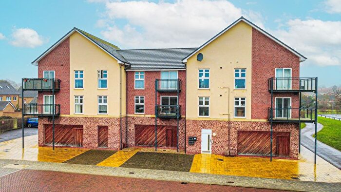 1 Bedroom Flat For Sale In Furs Close, Monkton Heathfield, Taunton, Somerset - No Chain!, TA2