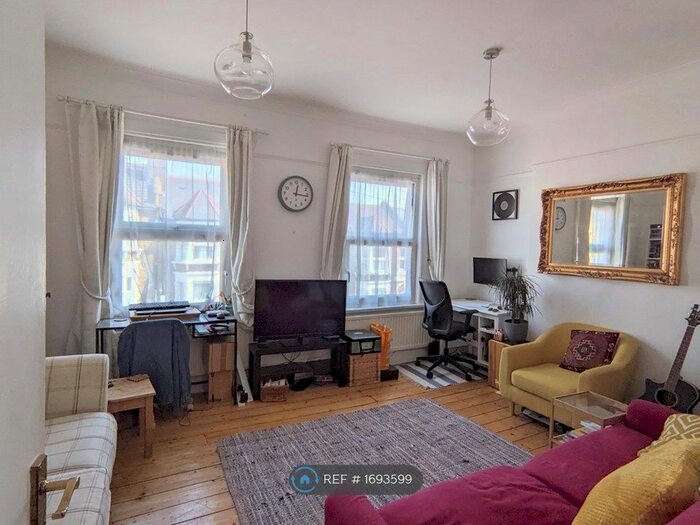 1 Bedroom Flat To Rent In Berners Road, London, N22